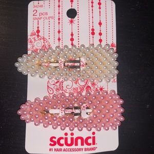 scünci Pearl Hair Clips - Brand New! Pink & White